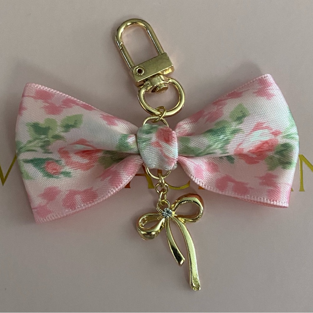 LoveShackFancy Ribbon Bow Bag Clip - Picture 4 of 4